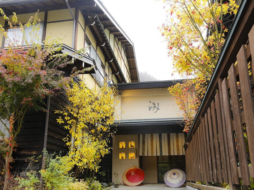 Ryokan Kutsuroginoya Yuu Takayama  Exterior foto